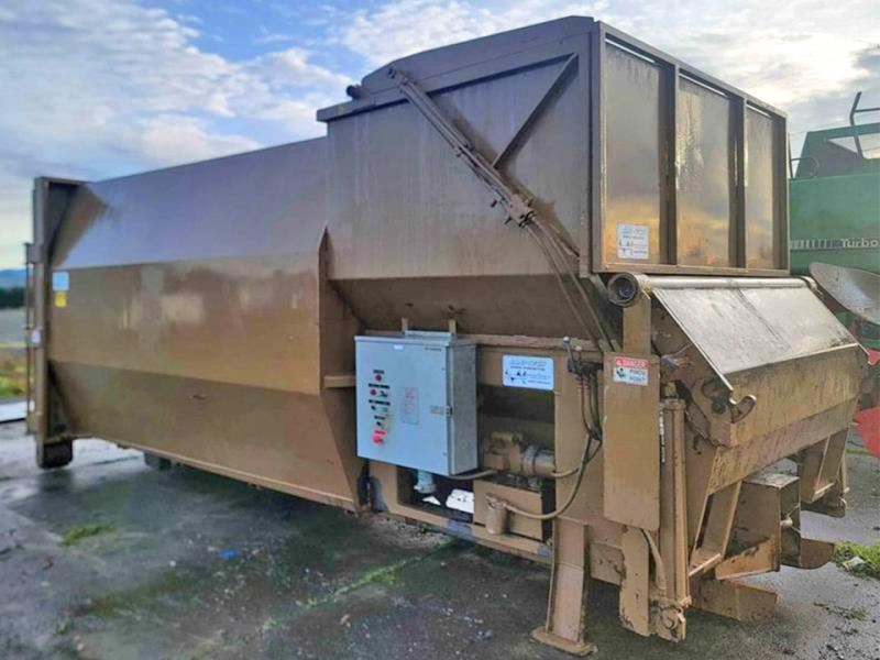 1999 Sani-Tech ST1546-36 Strapping Machine Banding For Sale