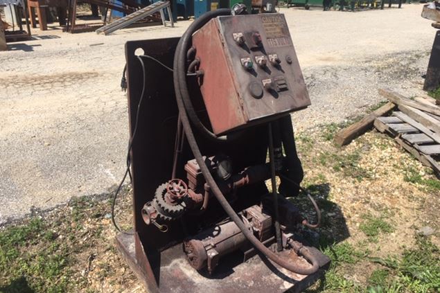 Spitfire Injection Pump Mulch Coloring System