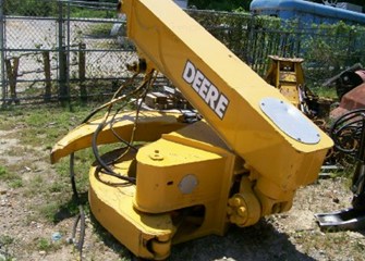 2005 John Deere 748GIII Logging Attachment