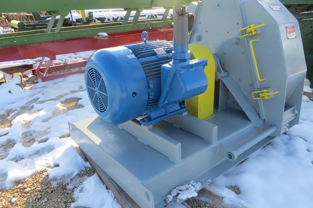 Sprout Waldron 38-12 . 4 Hogs and Wood Grinders