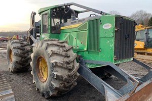 2015 John Deere 748L  Skidder