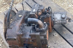 Timbco 820 Main hydraulic pump/gear box  Part and Part Machine