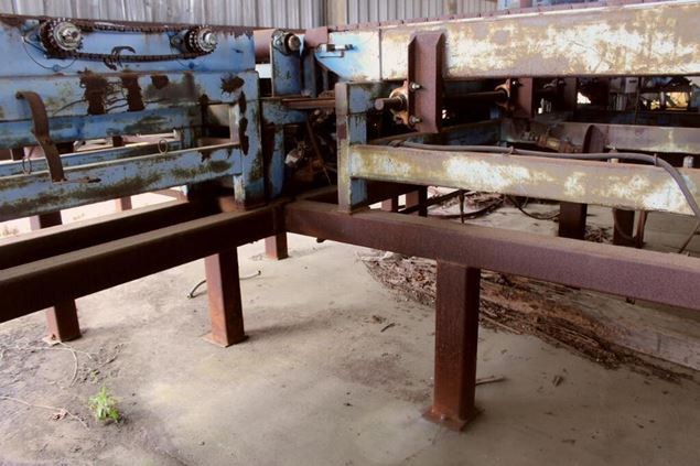 Brewco B-1600  Band Resaw