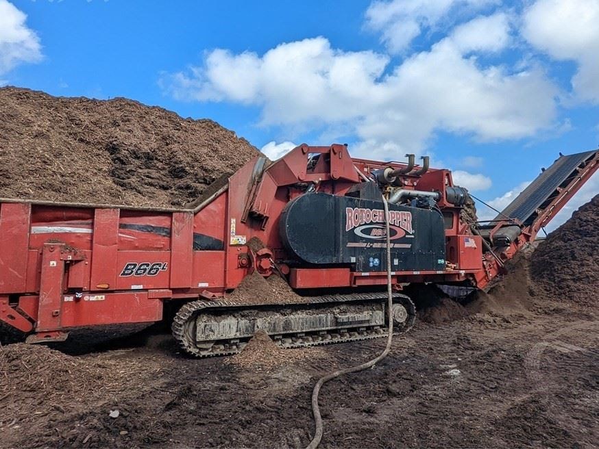 2021 RotoChopper B66L Mobile Wood Grinder For Sale