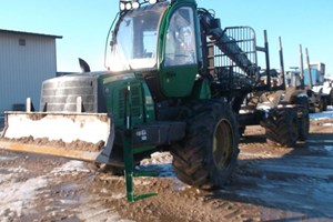 2015 John Deere 1010E  Forwarder