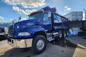2017 Mack Dump Truck  Truck-Dump