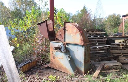 Unknown 66in 6-Knife Stationary Wood Chipper