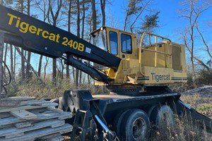 2001 Tigercat 240B  Log Loader