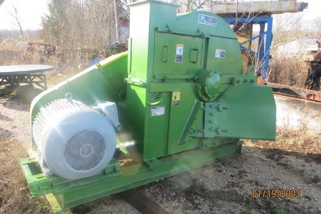 Precision Husky 58 in 3 Knife Stationary Wood Chipper