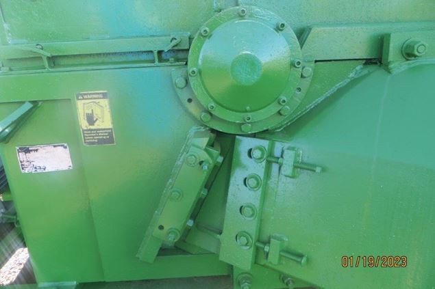 Precision Husky 58 in 3 Knife Stationary Wood Chipper