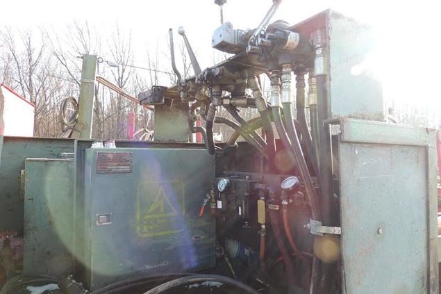HMC V206HST Debarker