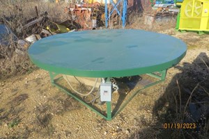 Unknown 8ft Table  Round Table