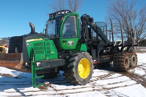 2016 John Deere 1110E  Forwarder