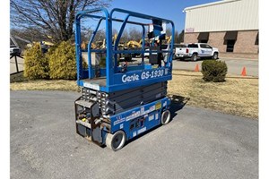 2017 Genie GS1930  Scissor Lift