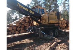2017 Tigercat 250D  Log Loader