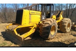 John Deere 640  Skidder