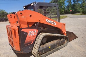 2015 Kubota SVL75-2  Skidsteer