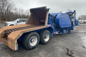 2014 Peterson-Pacific 4300B  Wood Chipper - Mobile