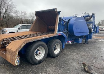 2014 Peterson-Pacific 4300B Mobile Wood Chipper