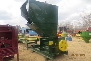 Williams Pulverizer Drop Feed  Hogs and Wood Grinders