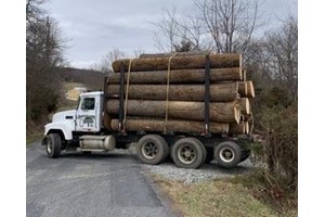 1998 Mack CH613  Truck-Log