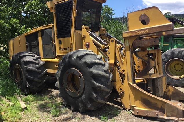 Tigercat 718 Wheel Feller Buncher