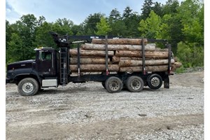 1999 International Log  Truck-Log