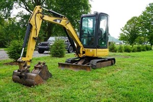 2005 Caterpillar 303C CR  Excavator - Mini