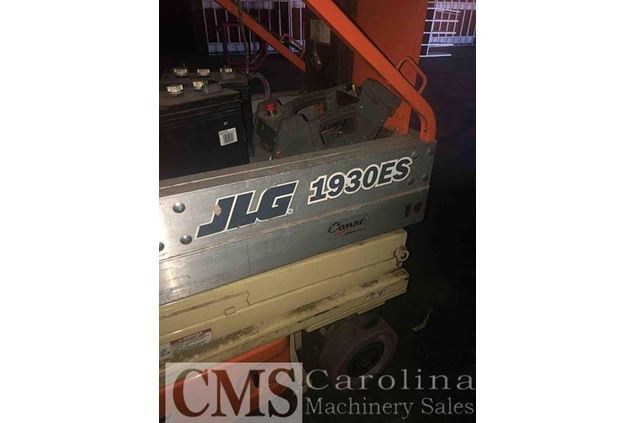 JLG Industries 1930ES Electric Man Lift Multihandler