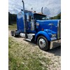 2005 Kenworth W900 SemiTractor Truck