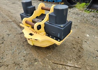 2018 Komatsu Loewen 08 Rotator Logging Attachment