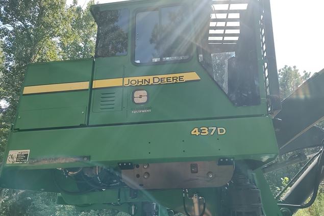 2015 John Deere 437D Log Loader