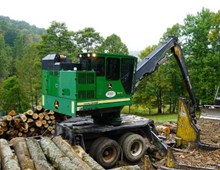 2017 John Deere 337E
