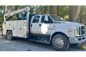 2017 Ford F-750 SD  Truck-Service