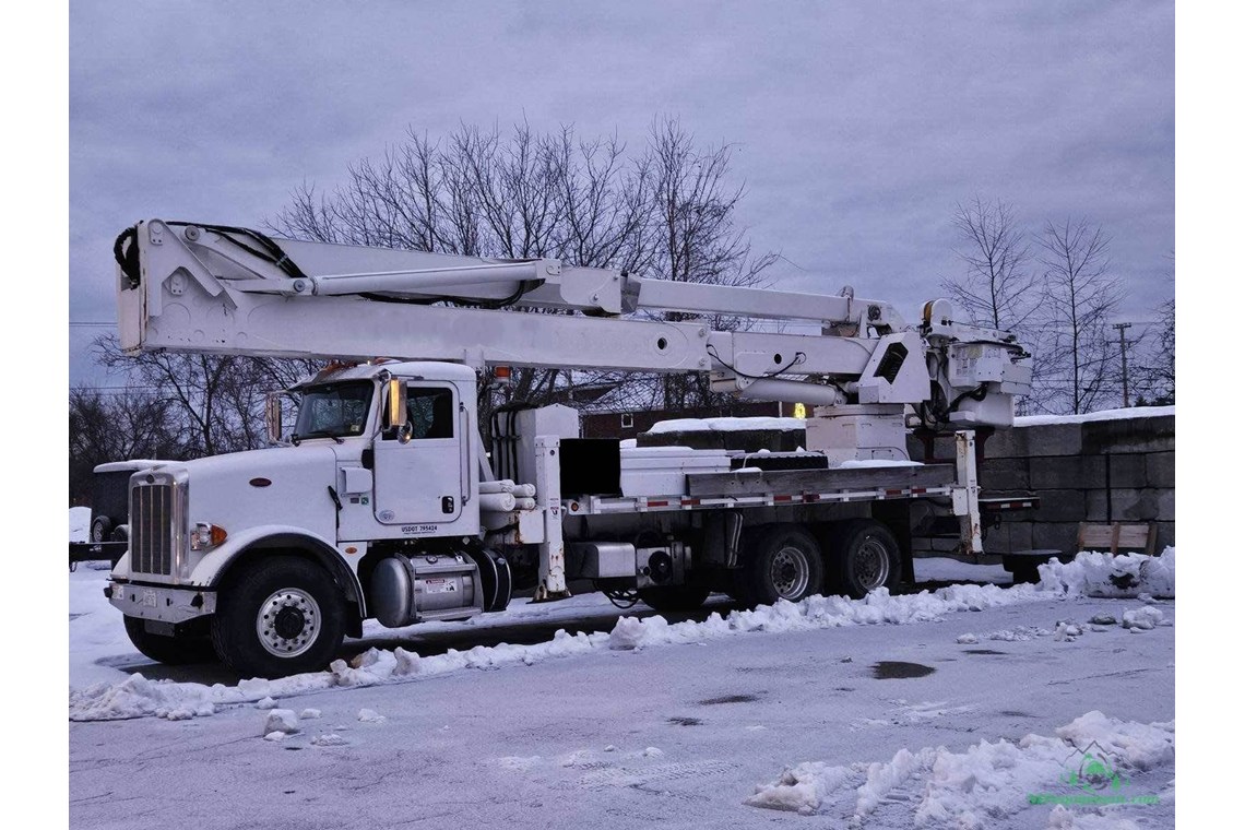 2014 Peterbilt Bucket Truck For Sale