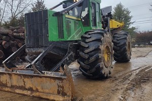 John Deere 748H  Skidder