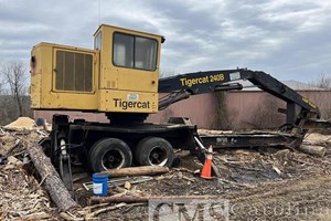 Tigercat 240B  w/ Slasher Saw  Log Loader