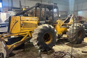 1987 John Deere 640D  Skidder