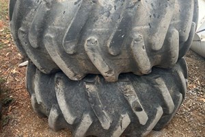 Primex 24.5 x 32 on JD Rims  Tires