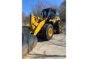 2017 Komatsu WA270  Wheel Loader