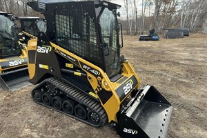 2023 ASV RT40  Skidsteer