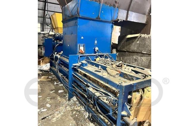 2007 Balemaster 772 AO Strapping Machine Banding