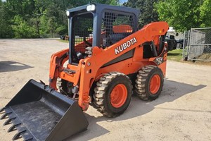 2016 Kubota SSV75  Skidsteer