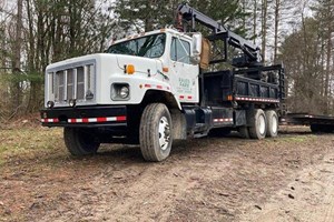 2000 International 2674 Grapple Dump Truck  Truck-Log