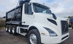 2019 Volvo VNR Truck-Dump