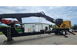 2017 Caterpillar 559C  Log Loader