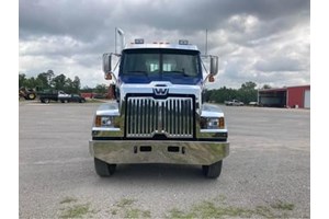 2018 Western Star 4700  Truck-Log