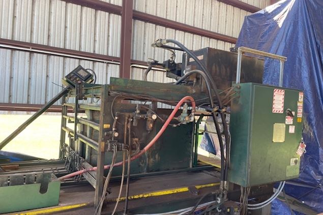 1999 Viking Eng & Dev 304A Pallet Nailer and Assembly System