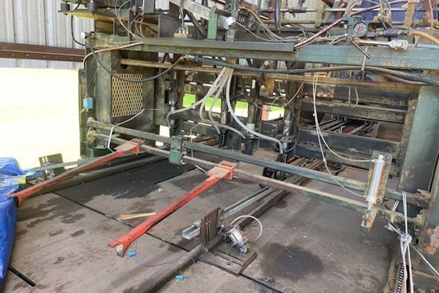 1999 Viking Eng & Dev 304A Pallet Nailer and Assembly System