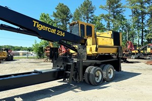 2015 Tigercat 234  Log Loader